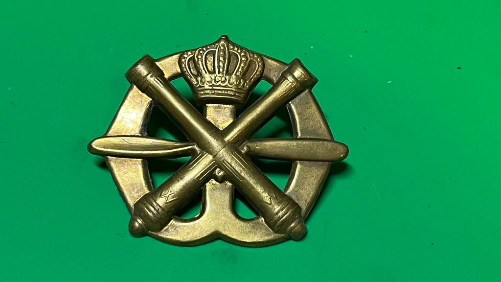 OUDE HOORNSE SLAG BARET EMBLEEM LUCHTDOEL ARTILLERIE, Ophalen of Verzenden, Landmacht, Nederland, Embleem of Badge