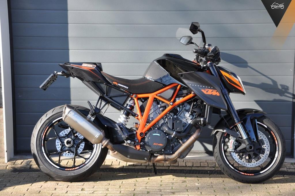 KTM 1290 SuperDuke R Akrapovic, Nederlandse motor, Motoren, Motoren | KTM, Bedrijf, 1301 cc, Info@witteveenmotoren.nl, Witteveen Motoren BV