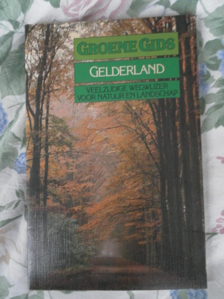 groene gids gelderland veelzijdige wegwyzer natuur landschap, Sietze dijkhuizen, Ophalen of Verzenden, Zo goed als nieuw, Natuur algemeen