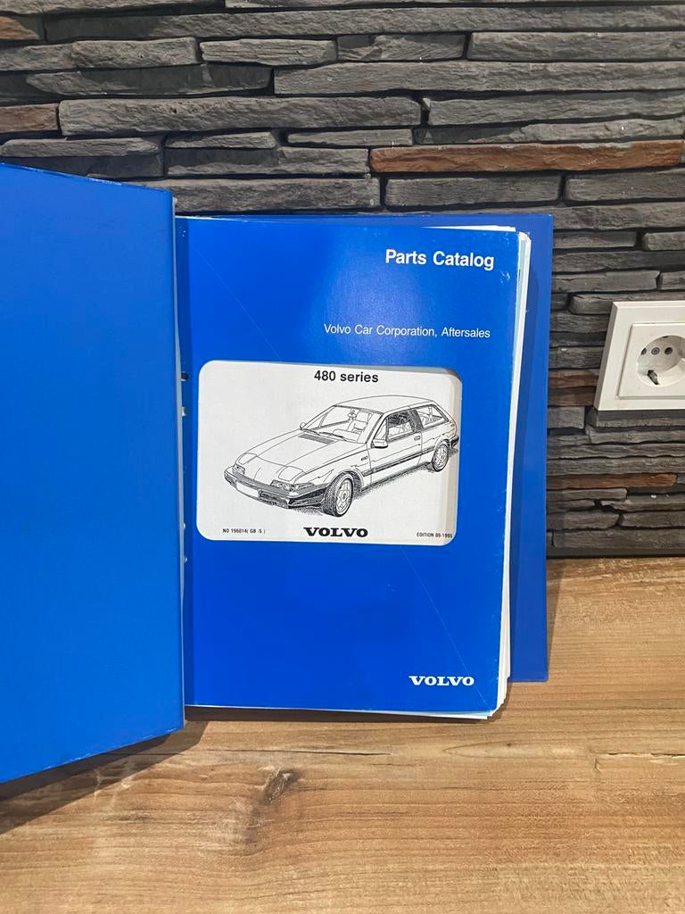 Originele Volvo 480 onderdelen catalogus ZELDZAAM NIEUW, Ophalen of Verzenden, Zo goed als nieuw