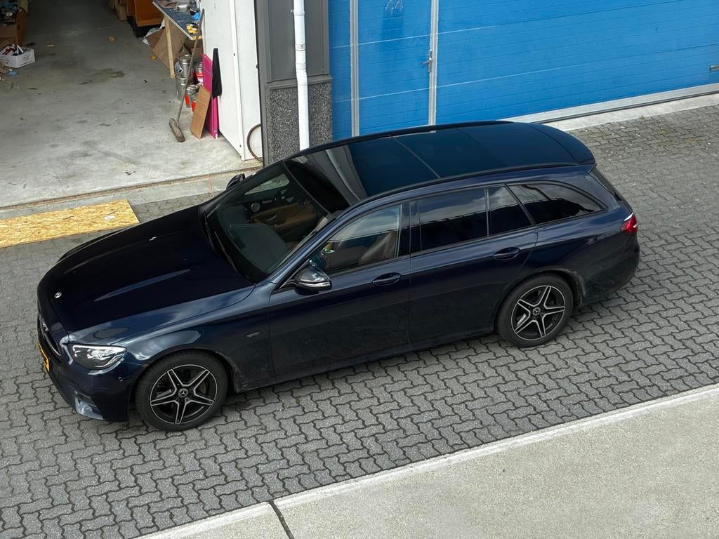 Mercedes-Benz E-Klasse E300 e 320pk 9G-TRONIC 2020 Blauw, Auto's, Mercedes-Benz, Automaat, Achterwielaandrijving, 4 cilinders