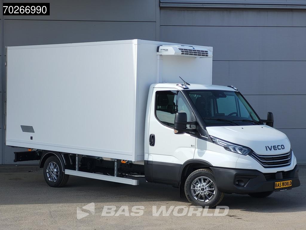 Iveco Daily 35S18 BPM VRIJ! 3.0L Koelwagen Vriezer Thermokin, Auto's, Automaat, Stof, Euro 6, 4 cilinders