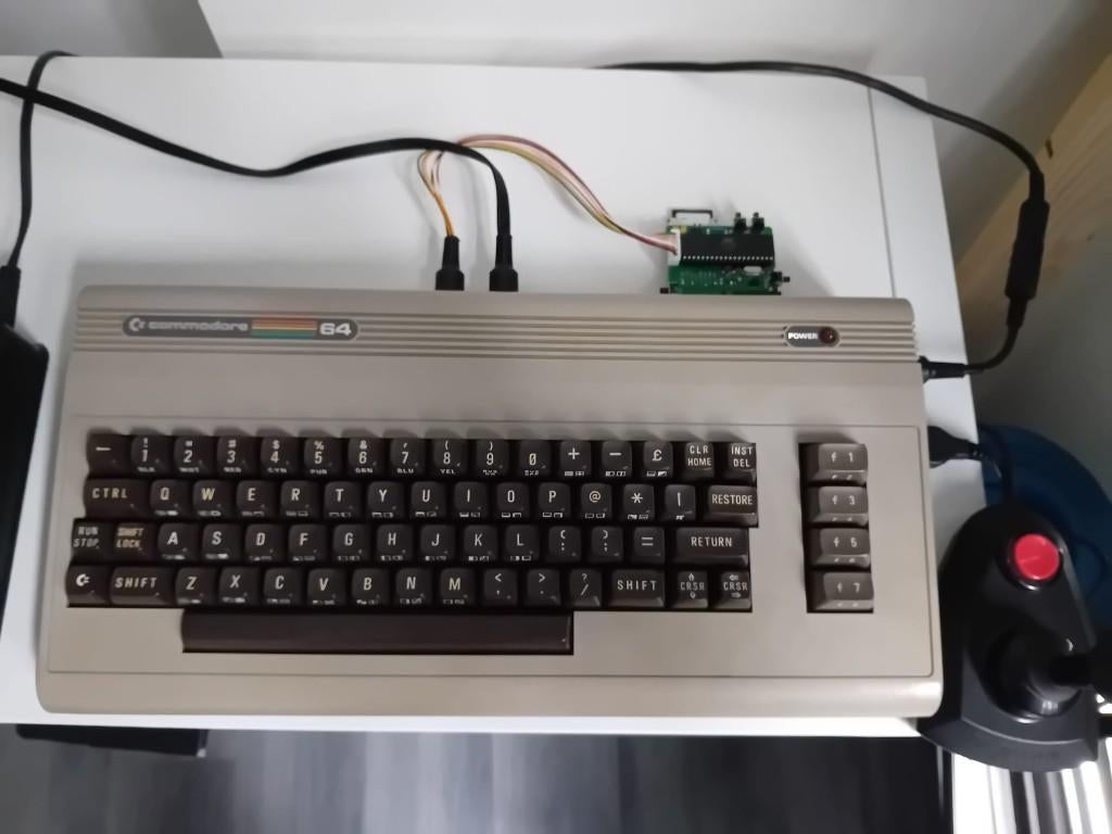 Te koop een in zeer goede staat verkerende (originele) C64, Computers en Software, Ophalen, Commodore 64
