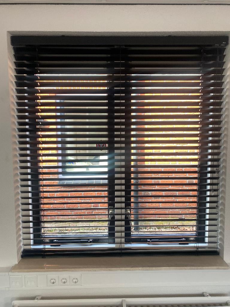 Jaloezieën, Huis en Inrichting, Stoffering | Gordijnen en Lamellen, Ophalen, 100 tot 150 cm, Zwart, Zo goed als nieuw