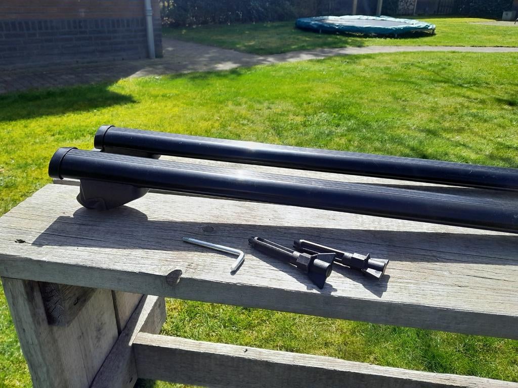 Dakdragers universeel voor gesloten rail oa mercedes, Ophalen