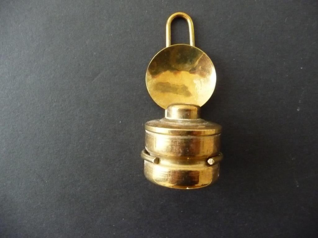 31DI: Miniatuur – Olielampje, Ophalen of Verzenden, Gebruikt, Poppenhuis