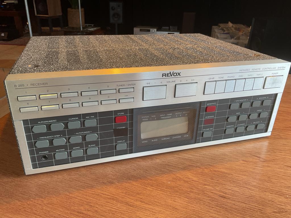 Revox B285 Receiver - Hoogwaardige Audio Ervaring, Overige merken, Gebruikt, Ophalen of Verzenden, 60 tot 120 watt