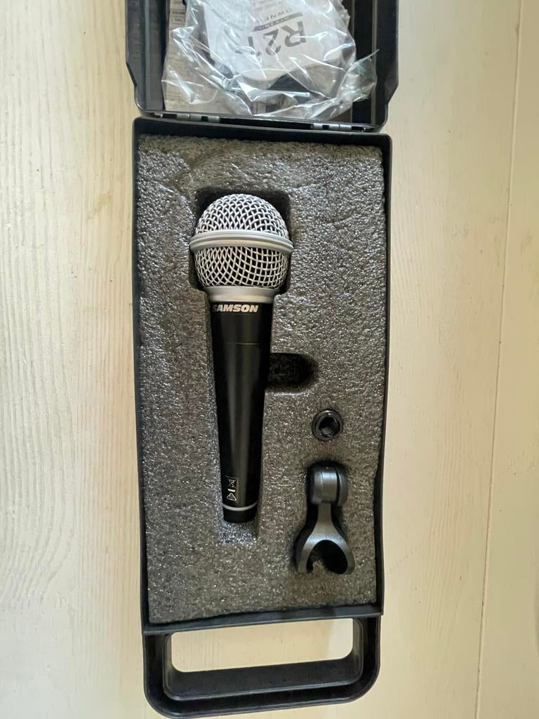 Samson R21S Microfoon met koffer - Zo goed als nieuw, Muziek en Instrumenten, Ophalen of Verzenden, Zo goed als nieuw, Zangmicrofoon