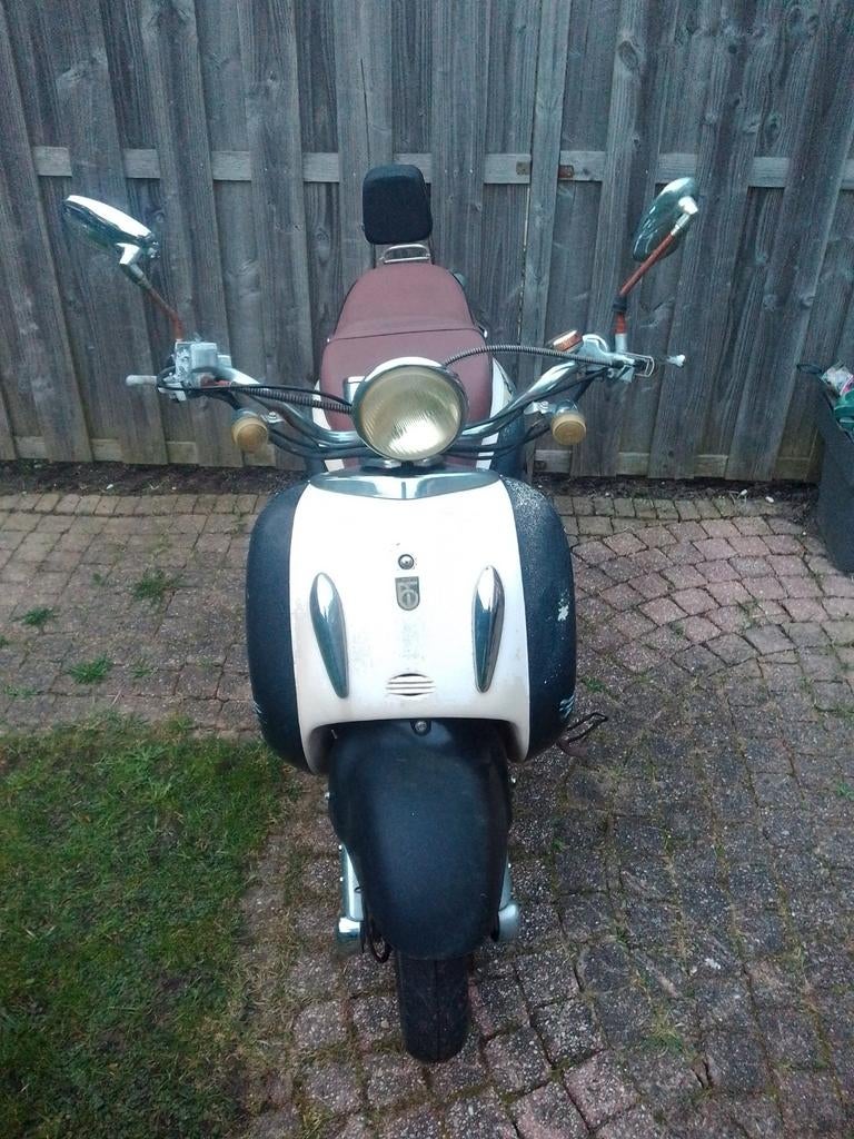 BTC scooter 45 km rijd nog, Gebruikt, Benzine, Ophalen, Overige merken