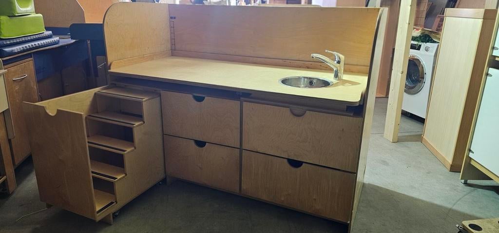 Elektrische Verstelbare Commode met Trapje en Wastafel, Gebruikt, 70 cm of meer, 105 cm of meer, Ophalen of Verzenden