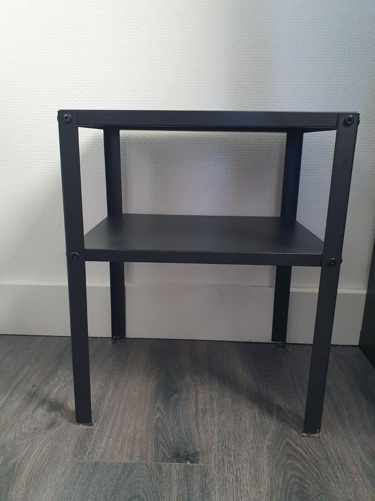 Ikea Knarrevik nachtkastje zwart, Ophalen, Minder dan 50 cm, Zo goed als nieuw, 25 tot 50 cm