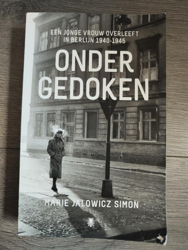 Ondergedoken – Marie Jalowicz Simon (waargebeurd verhaal), Boeken, Oorlog en Militair, Tweede Wereldoorlog, Ophalen of Verzenden