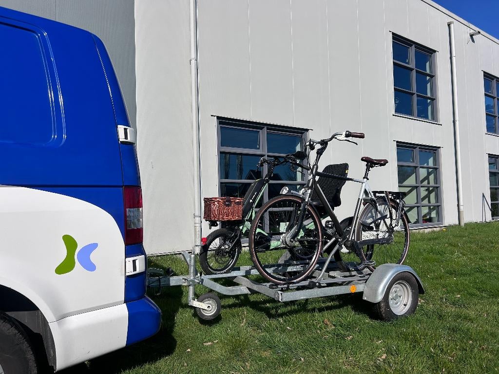 TE HUUR | Driewielfiets Aanhanger + Tweewielfiets | All-IN, Fietsen en Brommers, Fietsen | Driewielfietsen, Zo goed als nieuw