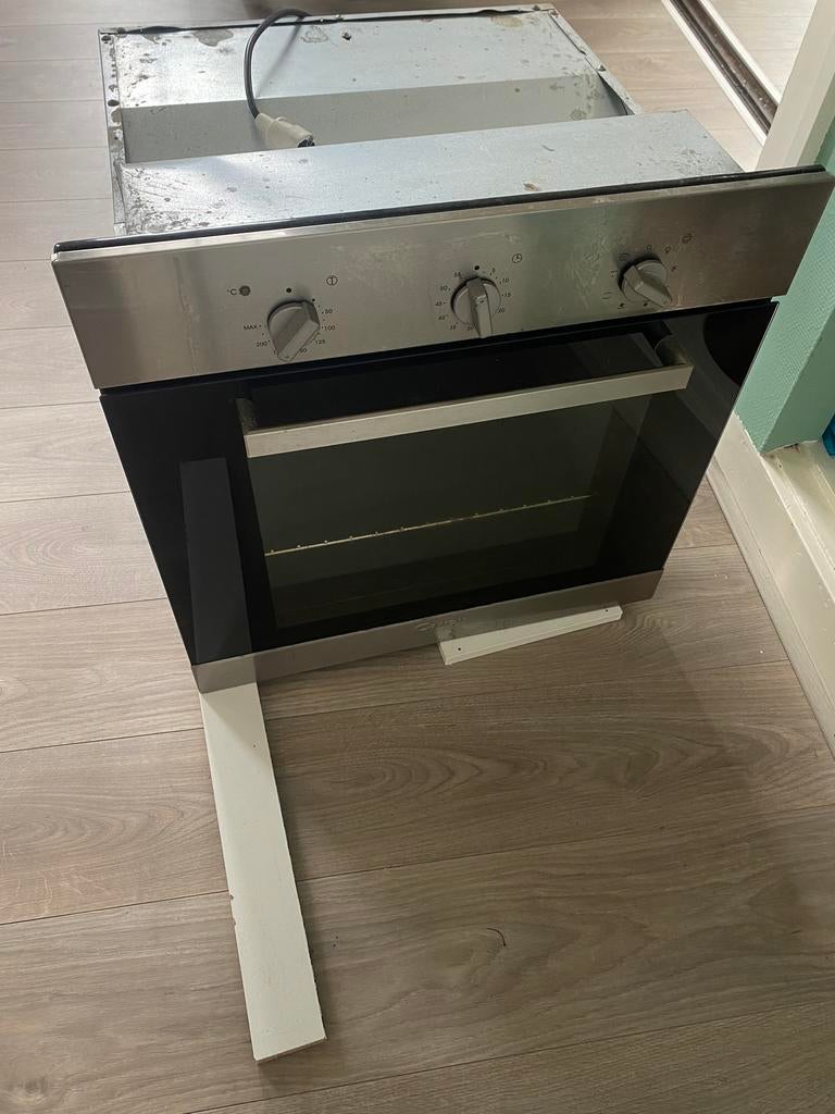 Heteluchtoven, Zo goed als nieuw, Oven met grill, Inbouw, Ophalen