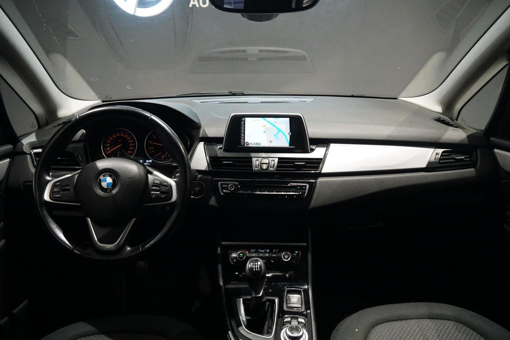 BMW 2-serie Gran Tourer 216i + STOELVERWARMING / NAVIGATIE, Auto's, BMW, Voorwielaandrijving, Gebruikt, Euro 6, 2-Serie Gran Tourer