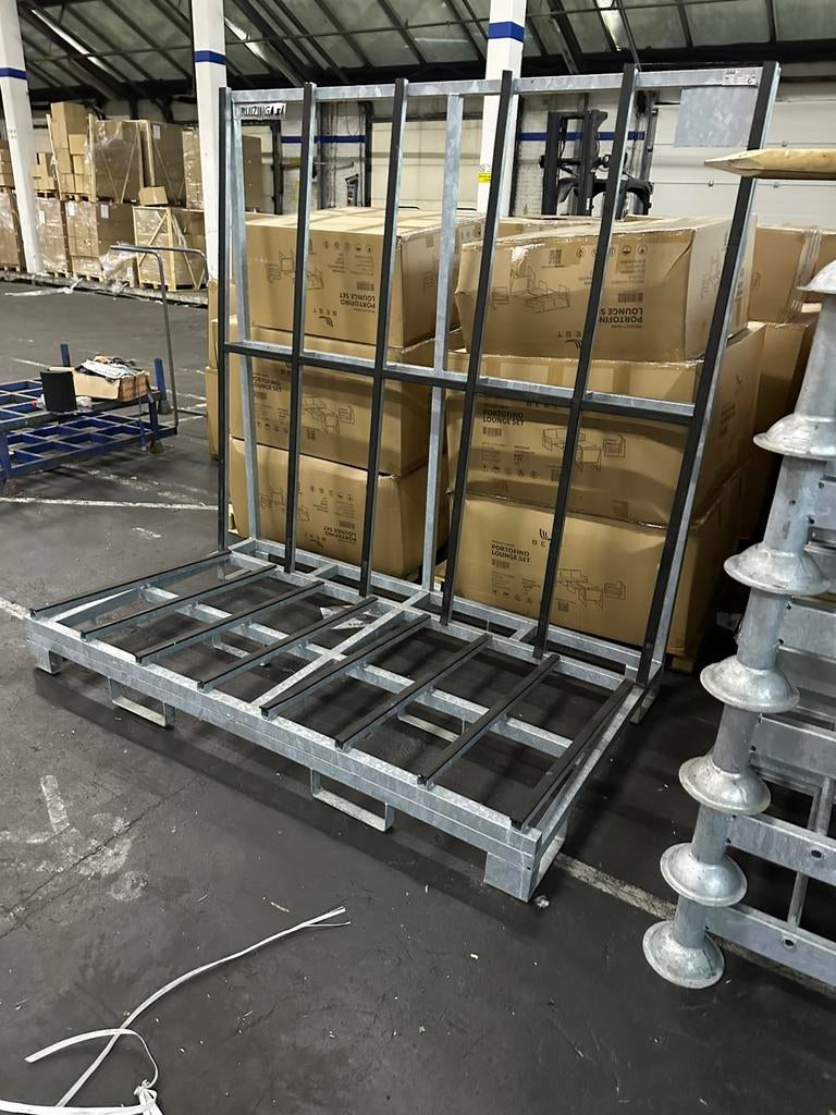 Glasbok groot 200x200cm met heftruck inkepingen, 100 liter of meer, Ophalen of Verzenden, Zo goed als nieuw, Transportkar