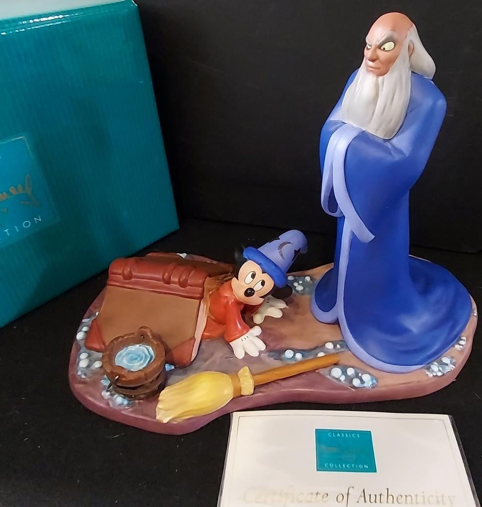 WDCC Walt Disney Classic Collection Fantasia Mickey Mouse, Verzamelen, Disney, Ophalen of Verzenden, Mickey Mouse, Zo goed als nieuw