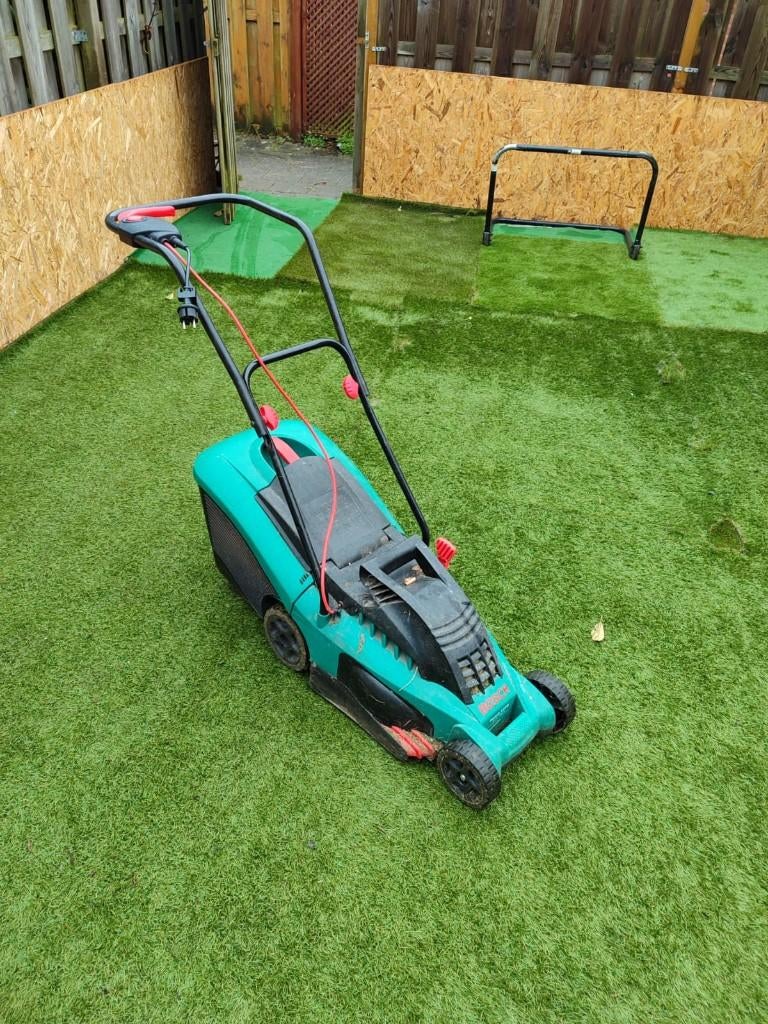 Bosch Grasmaaier, Tuin en Terras, Grasmaaiers, Ophalen, Gebruikt, Elektrische grasmaaier, Opvangzak