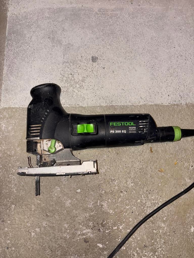 Festool PS 300 EQ Decoupeerzaag - Weinig Gebruikt, 600 tot 1200 watt, Ophalen of Verzenden, Zo goed als nieuw, Decoupeerzaag