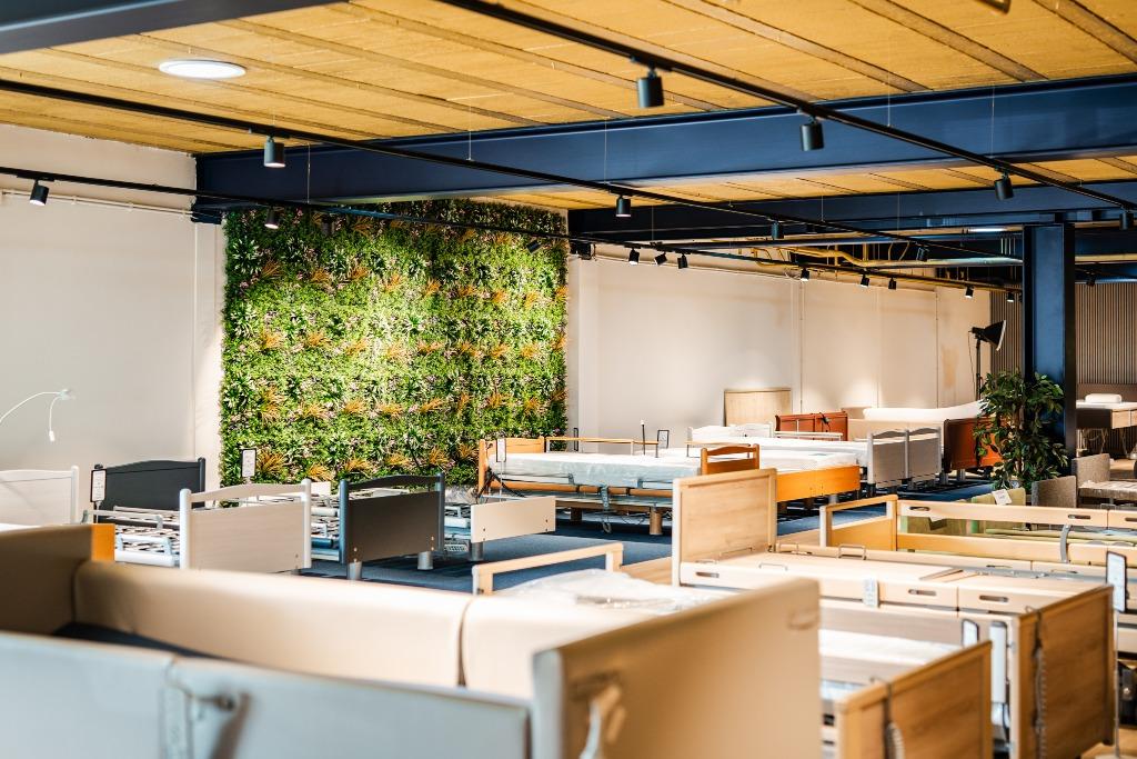 verpleegbedden, hooglaagbedden, zorgbedden met garantie!, Diversen, Verpleegmiddelen, Drs. W. van Royenstraat 1b, Verzenden, Zo goed als nieuw