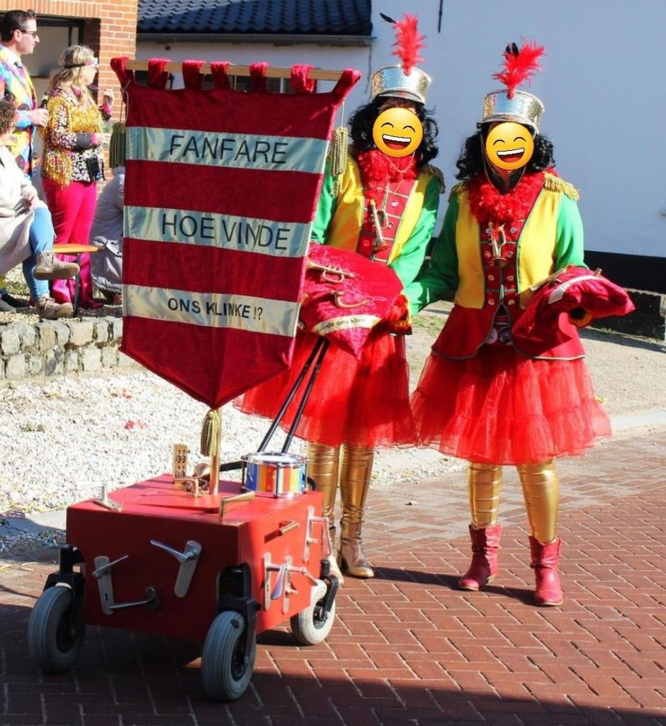 Fanfare duo carnaval, Ophalen, Zo goed als nieuw, Carnaval