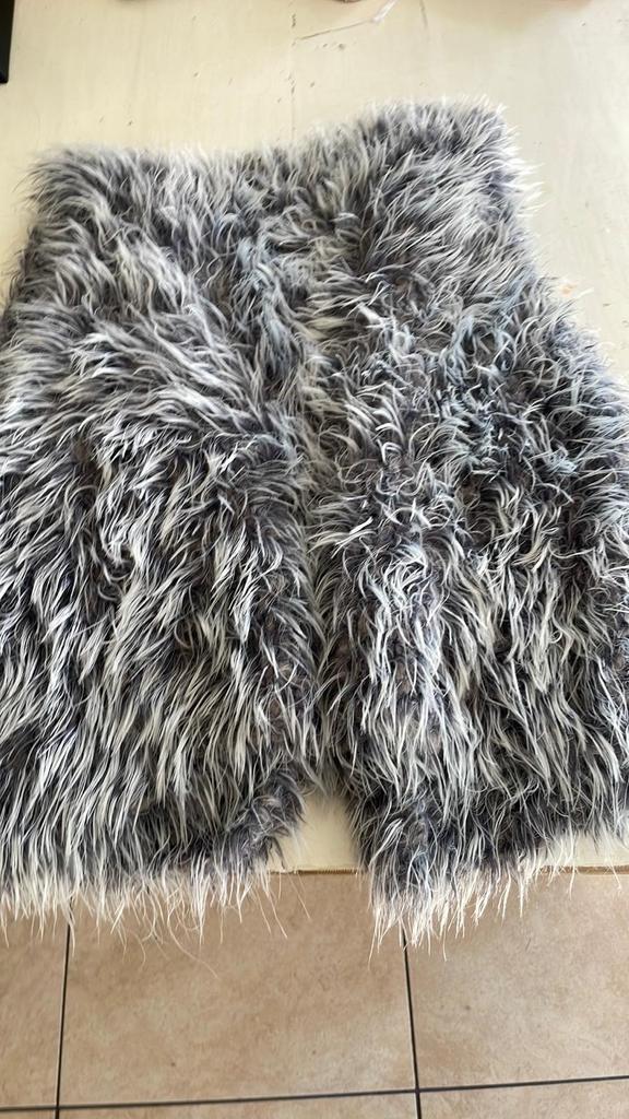 Kiro by Kim Gilet - Handgemaakt in Rotterdam, Kleding | Dames, Bodywarmers, Zo goed als nieuw, Maat 36 (S), Grijs, Ophalen of Verzenden