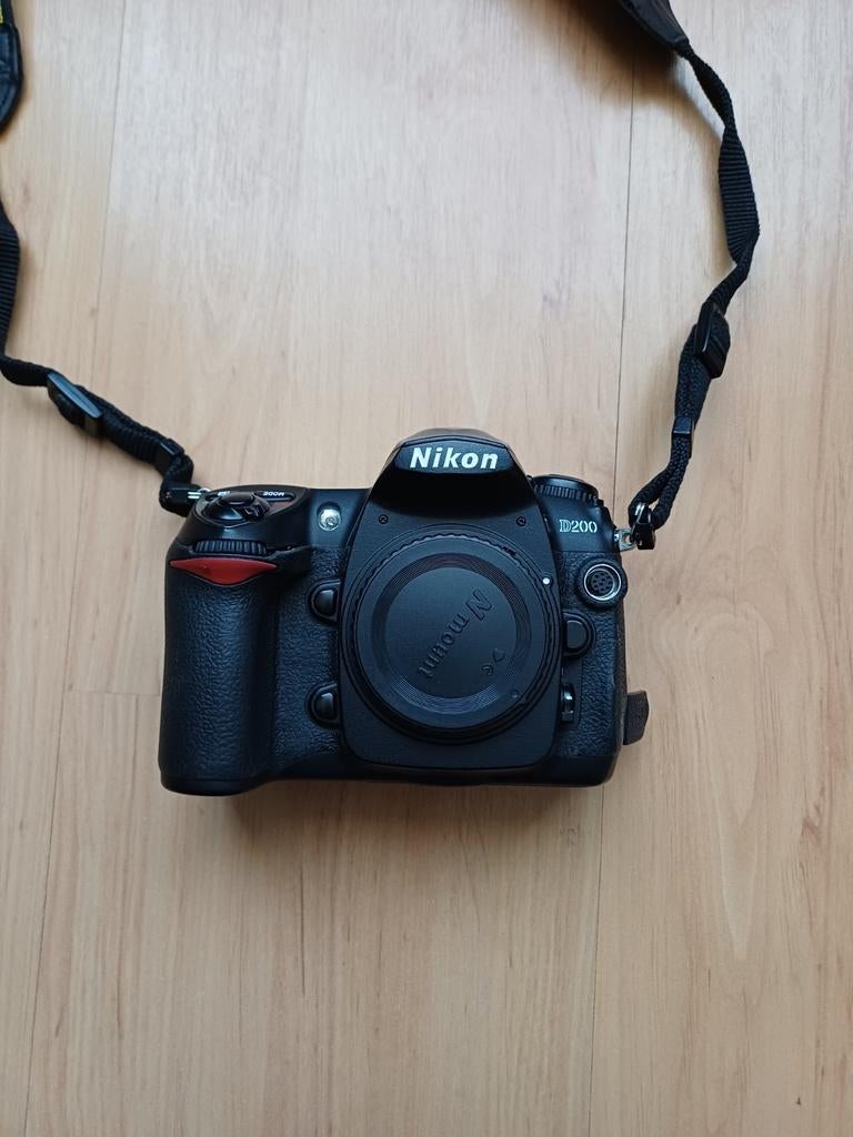 Nikon D200 met meerdere objectieven, Ophalen, Gebruikt, Spiegelreflex, Nikon