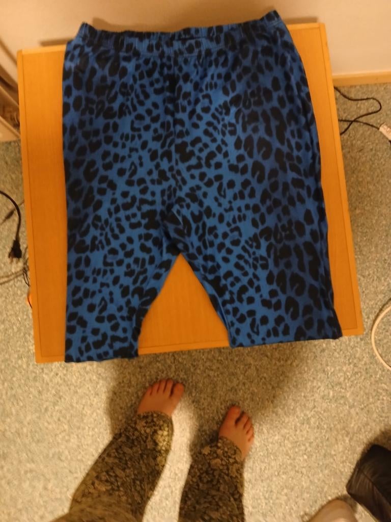 Carnavals Panterbroek 1XL - Shein, 1x Gedragen, Ophalen, Carnaval, Maat 46/48 (XL) of groter, Zo goed als nieuw