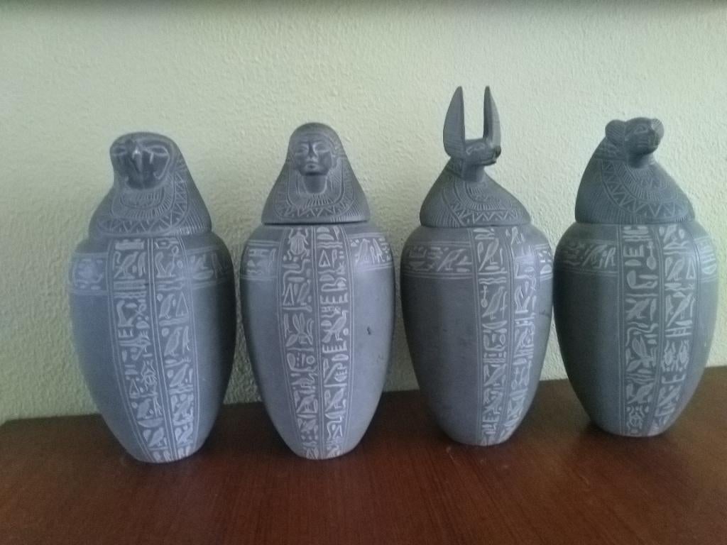 Egyptische urnen / Canopen, Ophalen, Zo goed als nieuw