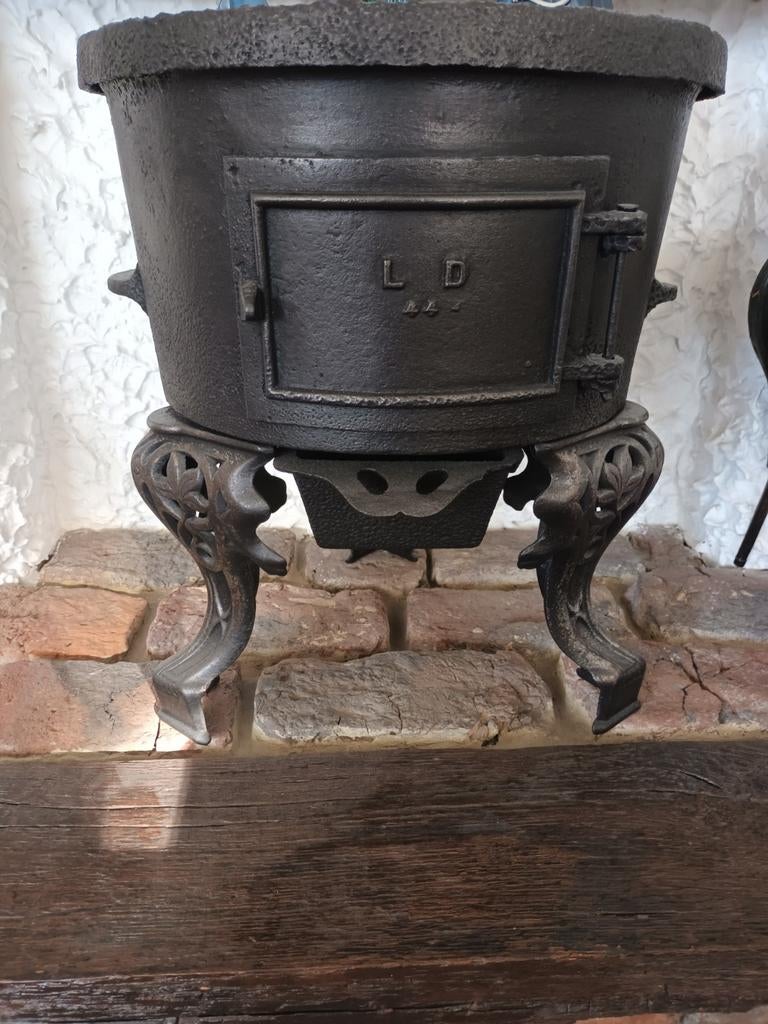 Gietijzeren Potkachel / Vuurduvel - Decoratie, Huis en Inrichting, Kachels, Ophalen