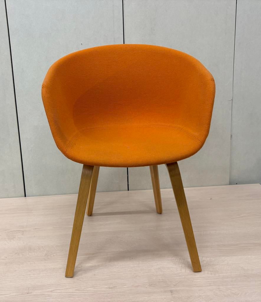 HAY- AAC 23. Orange, Huis en Inrichting, Ophalen, Gebruikt, Overige kleuren, Stof