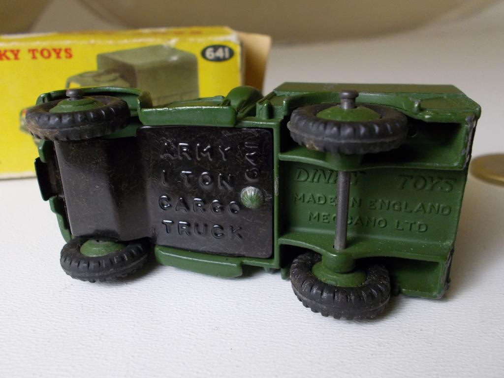 1954 Dinky Toys 641 ARMY 1 TON CARGO TRUCK + DOOSJE! (-U-), Ophalen of Verzenden, Zo goed als nieuw, Bus of Vrachtwagen, Dinky Toys