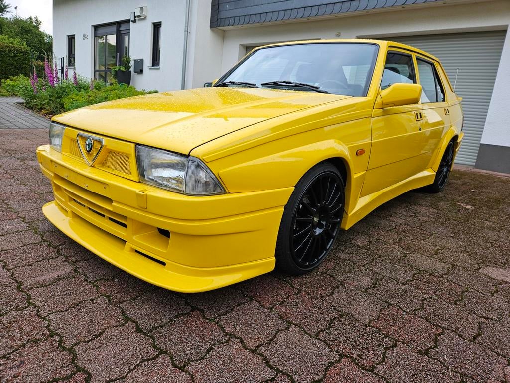 Alfa Romeo 75 3.0 V6 QV 1991 Turbo Evoluzione bodykit, Auto's, Zwart, Leder, Handgeschakeld, Particulier