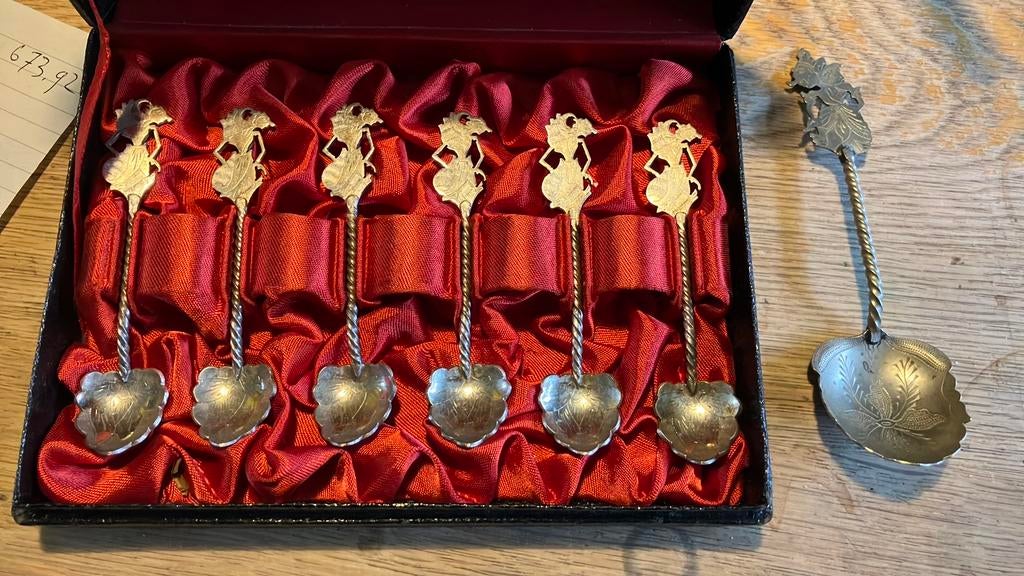 Zilveren theelepel met suikerschep., Ophalen of Verzenden