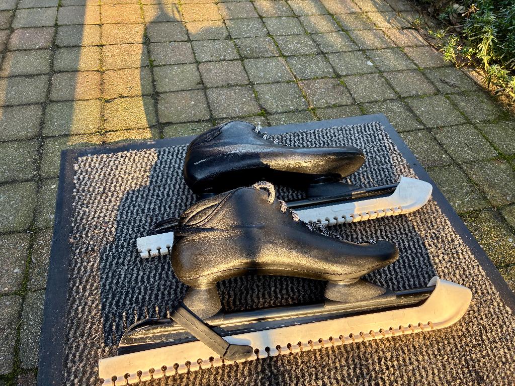 Marathon mid maat 41, Viking, Sport en Fitness, Schaatsen, Ophalen, Viking, Gebruikt, Noren