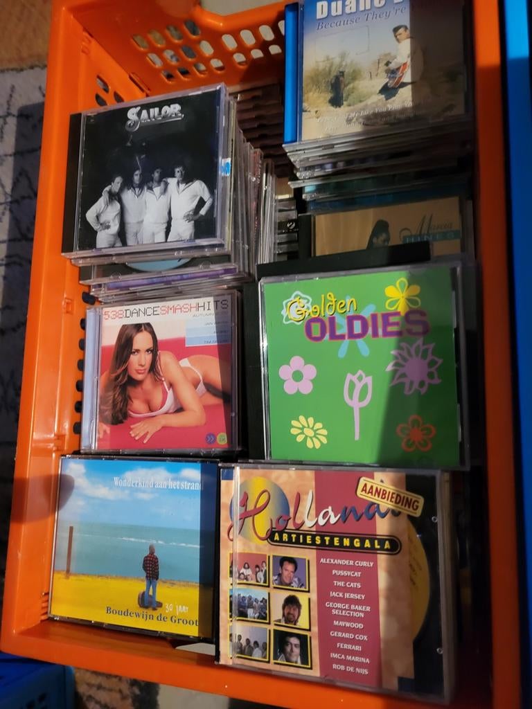 44 DVD,s plus 180 CD's divers, zie foto's.., Alle leeftijden, Ophalen, Zo goed als nieuw