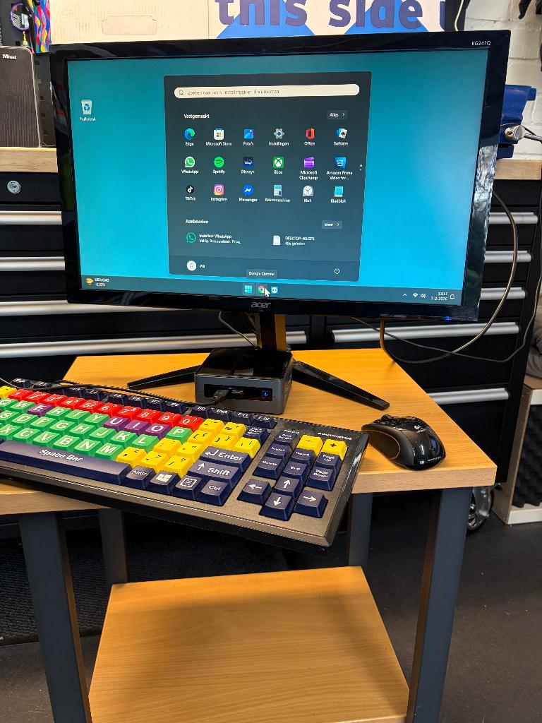 Slechtzienden PC/ Senioren PC, Ophalen, 2 tot 3 Ghz, Met monitor, 8 GB