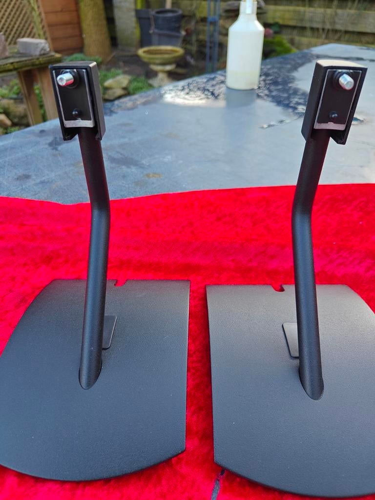 Bose UTS-20 tafel standaards 2x zwart of wit, Overige merken, Soundbar, Ophalen of Verzenden, Zo goed als nieuw