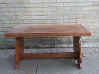 Robuuste houten salontafel, Huis en Inrichting, Tafels | Salontafels, Gebruikt, Minder dan 50 cm, 50 tot 100 cm, 100 tot 150 cm