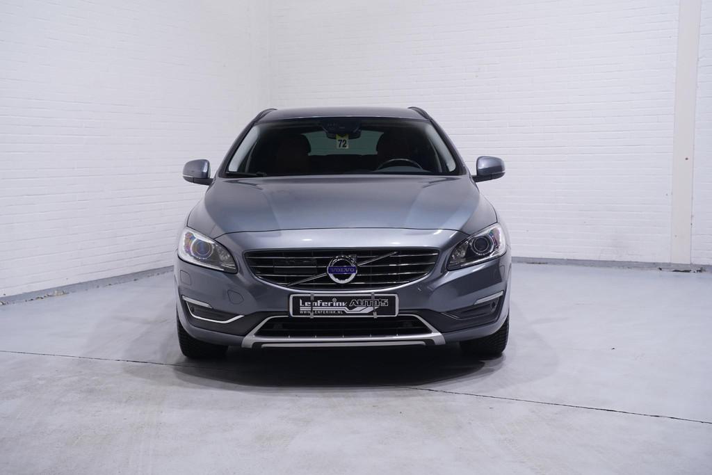 Volvo V60 2.4 D5 Twin Engine AWD navigatie lederen bekleding, Auto's, Automaat, 228 pk, Stof, Euro 6