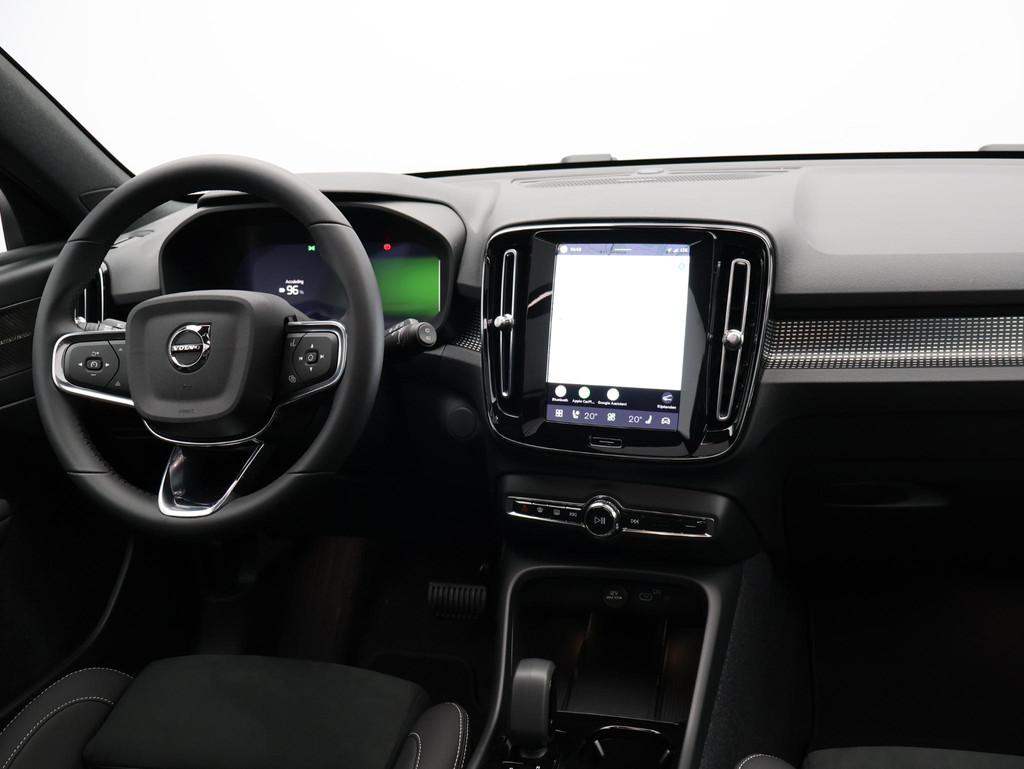 Volvo EX40 Single Motor Extended Range Ultra 82 kWh / Trekha, Automaat, Gebruikt, Zwart, Origineel Nederlands