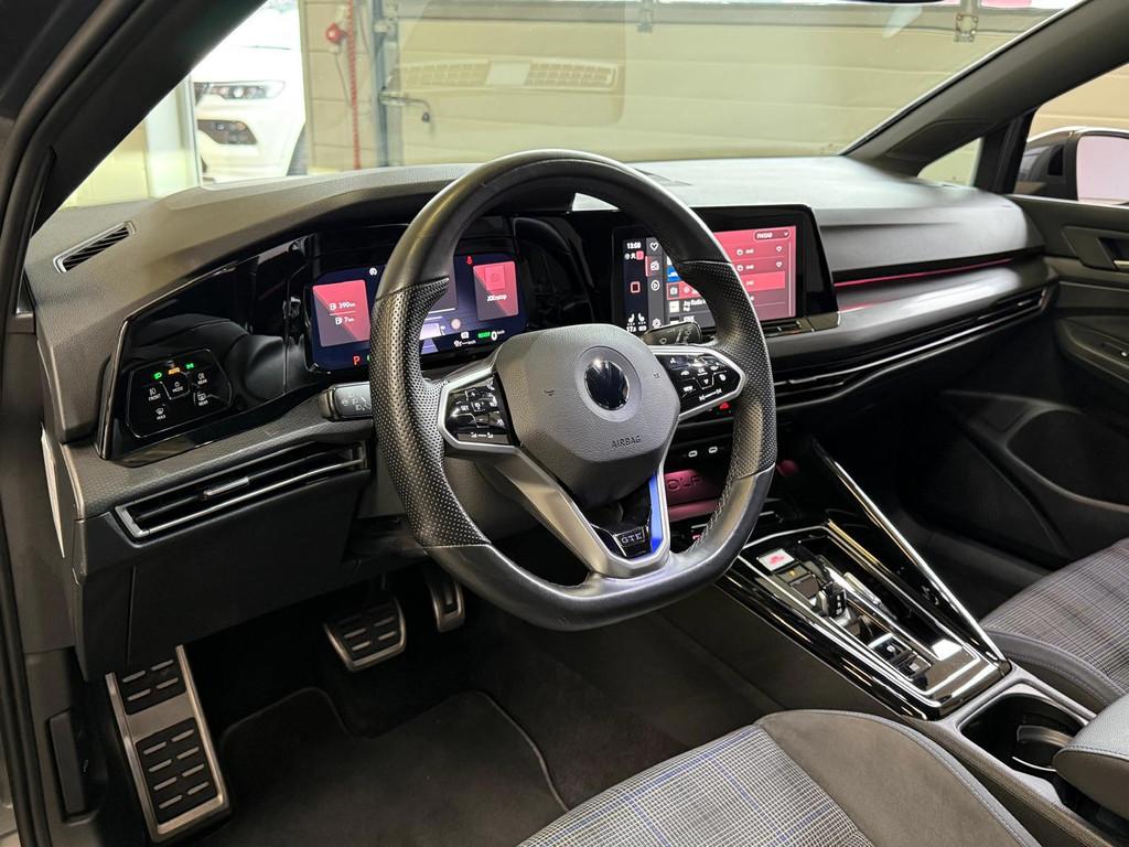 Volkswagen Golf GTE ! Paas Actie 245PK € 24.999,- ! 1.4 eH, Stof, Euro 6, 4 cilinders, 150 pk