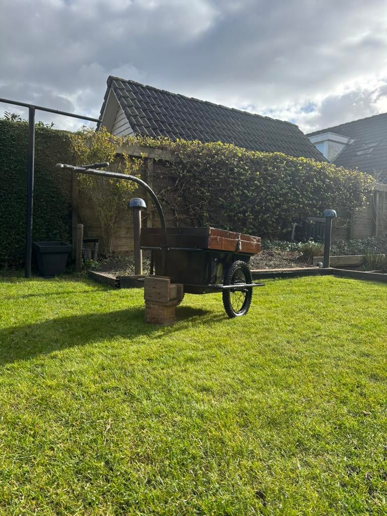 Kranten/vis kar, Fietsen en Brommers, Fietsaccessoires | Aanhangers en Karren, Ophalen, Gebruikt, Aanhangfiets, 80 kg of meer