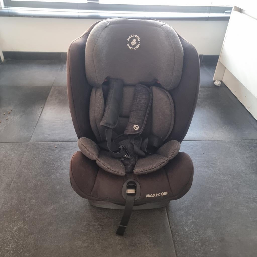 Maxi-Cosi titan nomad black 9 tm 36 kilo, 15 t/m 36 kg, Isofix, Maxi-Cosi, Zijbescherming