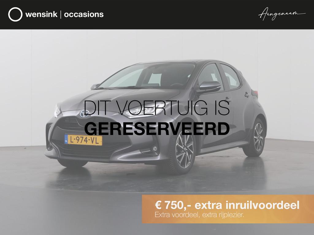 Toyota Yaris 1.5 Hybrid Dynamic | Navigatie | Parkeercamera, Gebruikt, 49 €/maand, Bedrijf, Hybride Elektrisch/Benzine