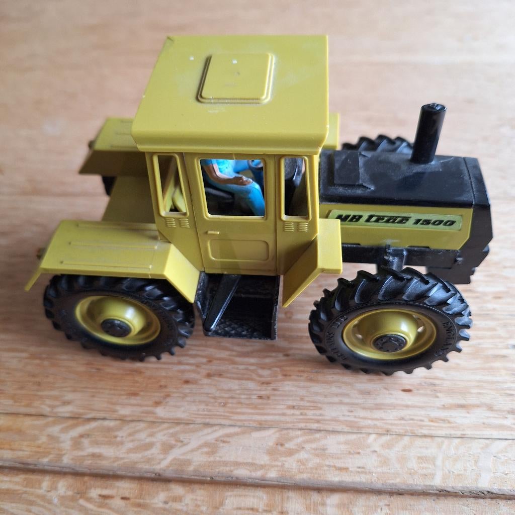 mb trac  1500, Ophalen of Verzenden, Gebruikt, Tractor of Landbouw, Britains