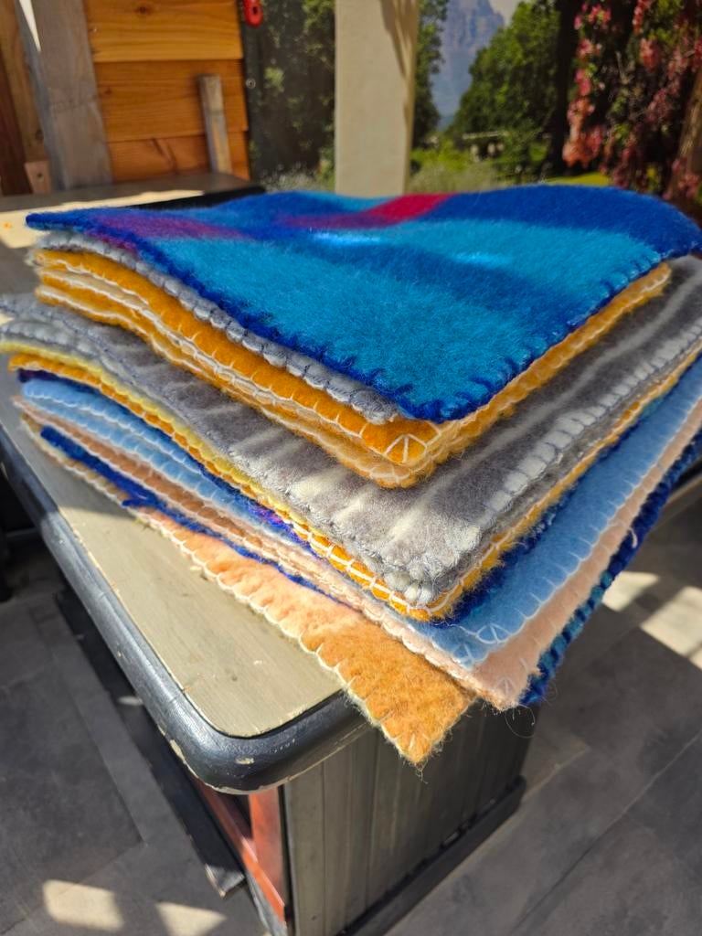 Poezen en honden dekentjes zuiverwol, Ophalen of Verzenden, Zo goed als nieuw