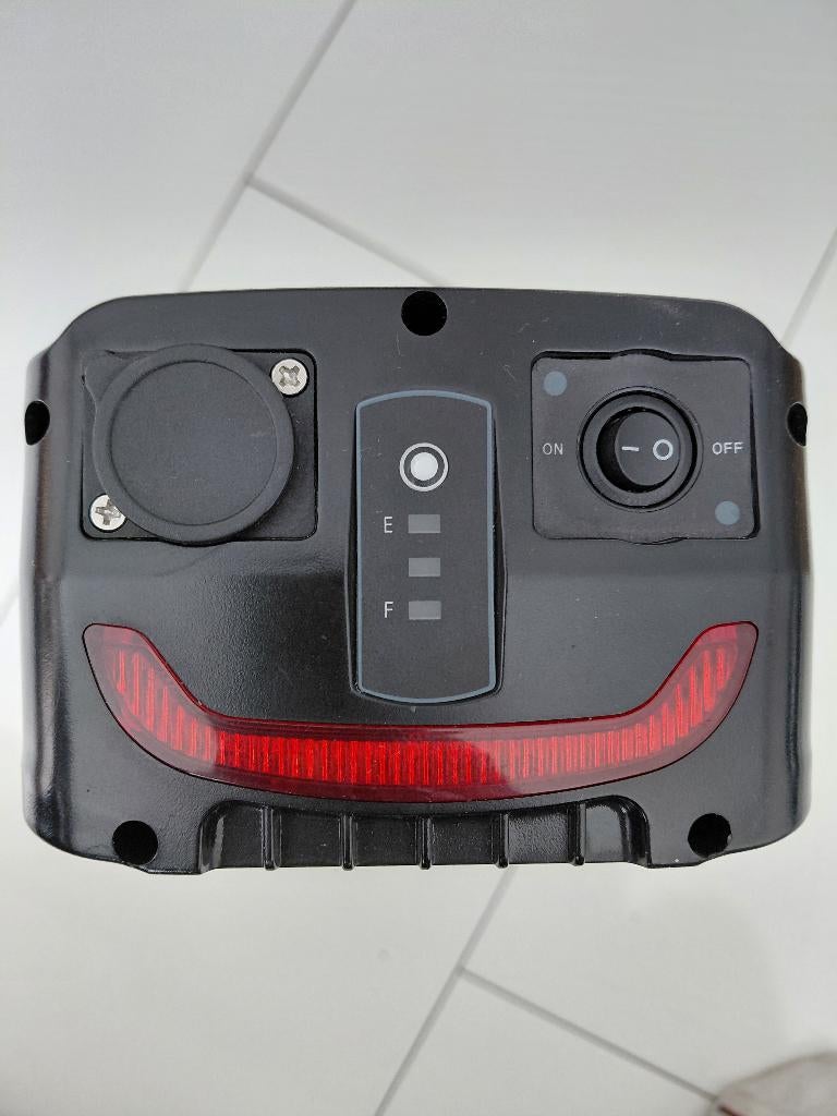 Knaap rtd accu, Fietsen en Brommers, Fietsaccessoires | Fietsaccu's, Ophalen of Verzenden