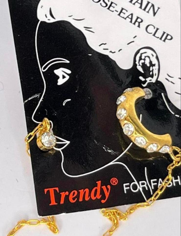 Goudkleurige Oorbel & Neuspiercing Set - Trendy Fashion, Sieraden, Tassen en Uiterlijk, Piercings, Overige materialen, Nieuw, Ophalen of Verzenden