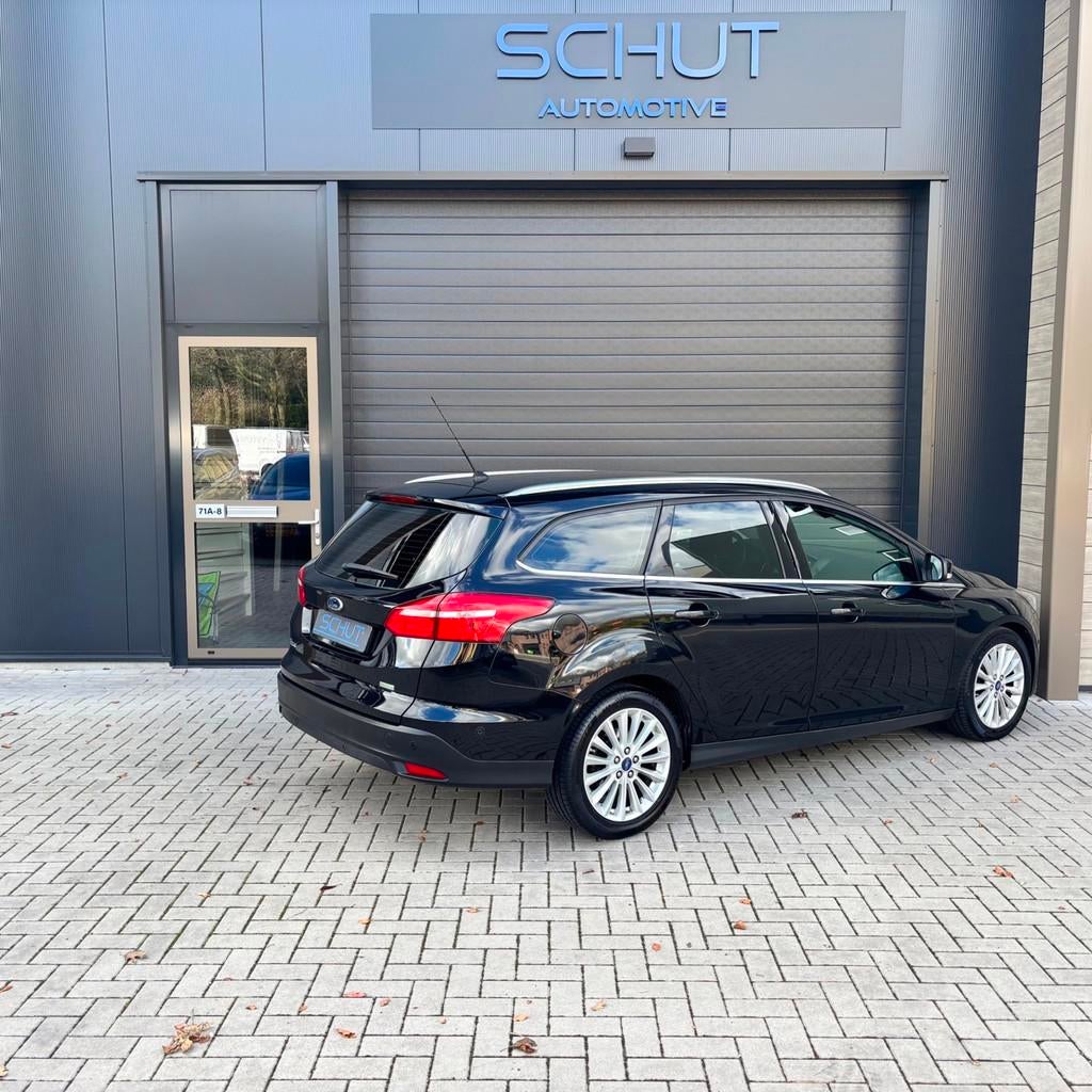 Ford Focus Wagon 125pk Titanium D. RIEM V.V. | CLIMA | CRUIS, Gebruikt, Zwart, Origineel Nederlands, Handgeschakeld